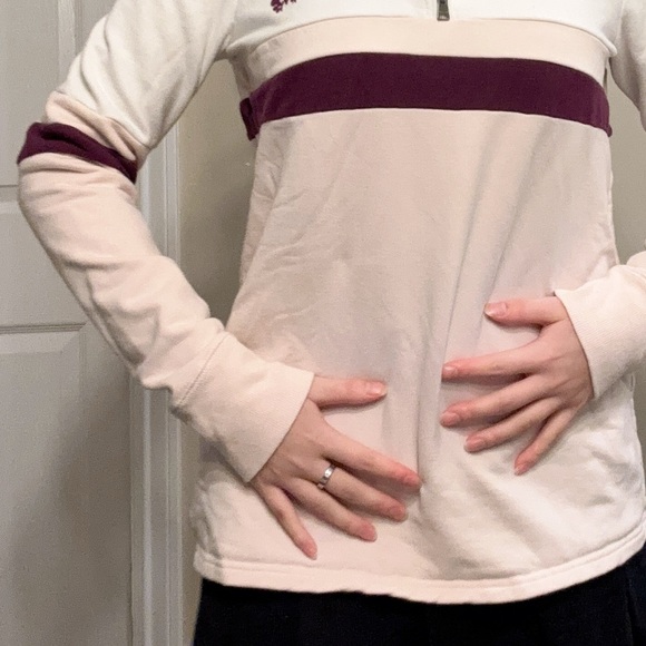 Pink Roots crewneck, comes with finger holes and fits XS-M - Picture 4 of 4